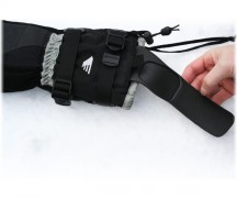 Snowboard gloves with 2 wristgua...